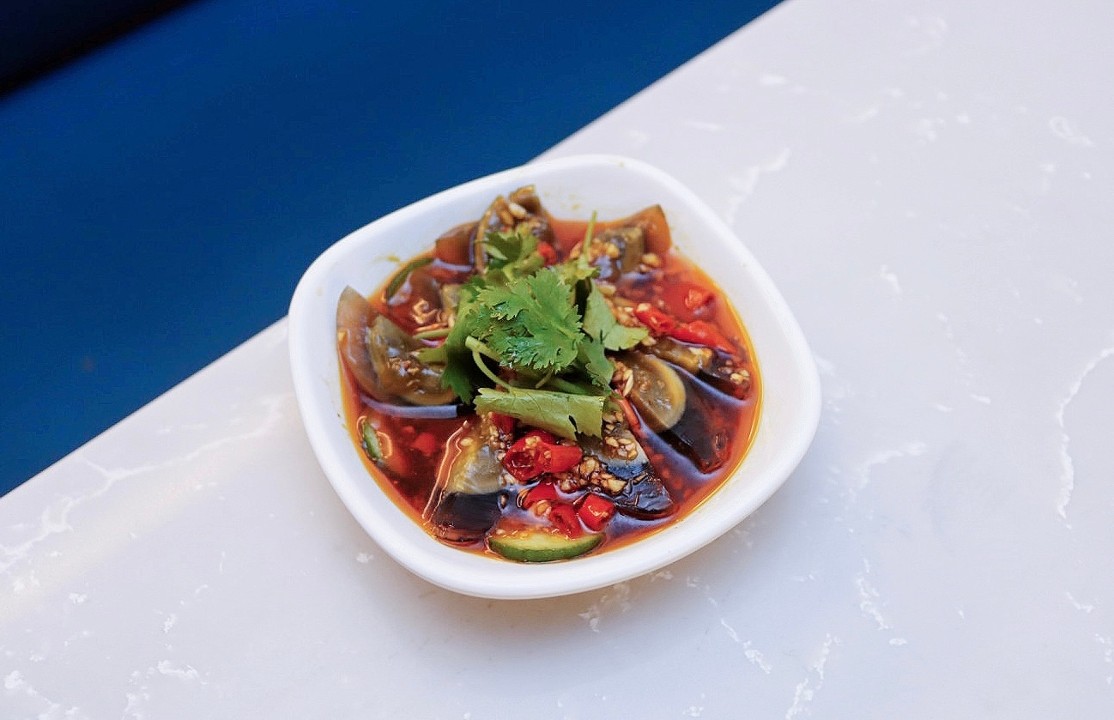 Century Egg with Pickled Peppers泡椒皮蛋