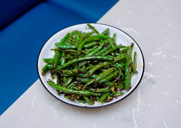 Dry-Fried Green Beans with Mustard Green Shoots 干煸四季豆