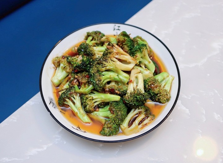 Sautée Broccoli with Garlic Sauce 鱼香西芥兰