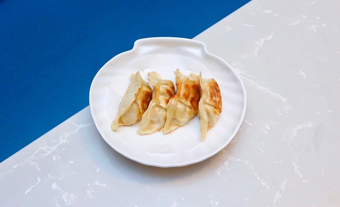 Pork Potstickers (4)锅贴