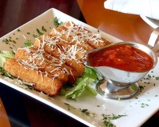 Mozzarella Sticks (6)