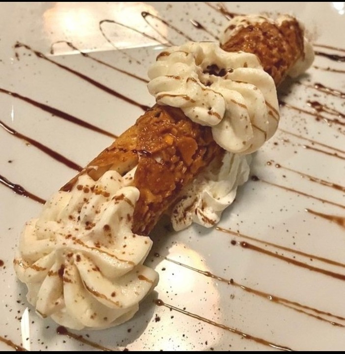 Cannoli (1)