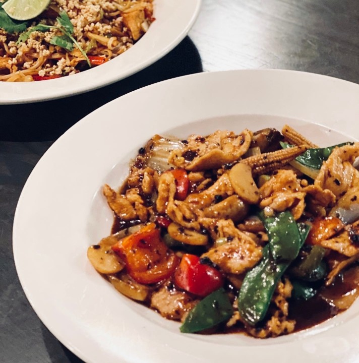 Hunan Spring Restaurant Hunan Springs - Chicken with Blackbean Sauce