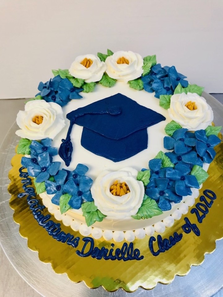 6" Graduation 2024 Cake