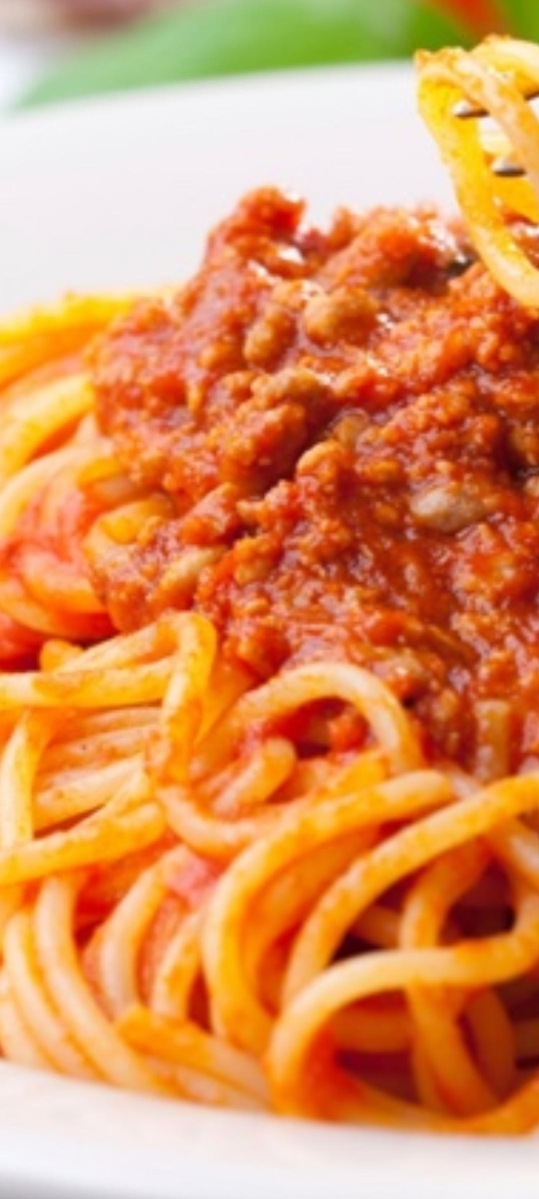Spaghetti with meat sauce (Signature)