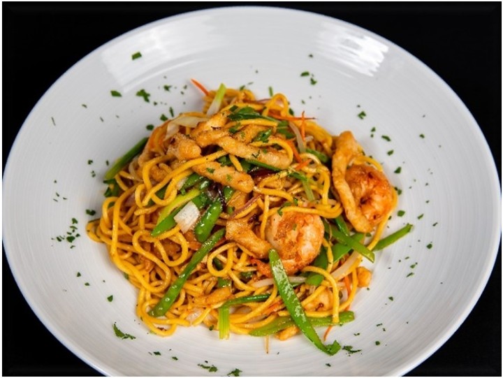 Spicy Seafood Lo Mein 辣海鲜捞面