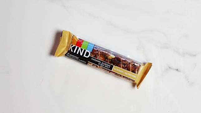 KIND Caramel Almond Sea Salt Bar