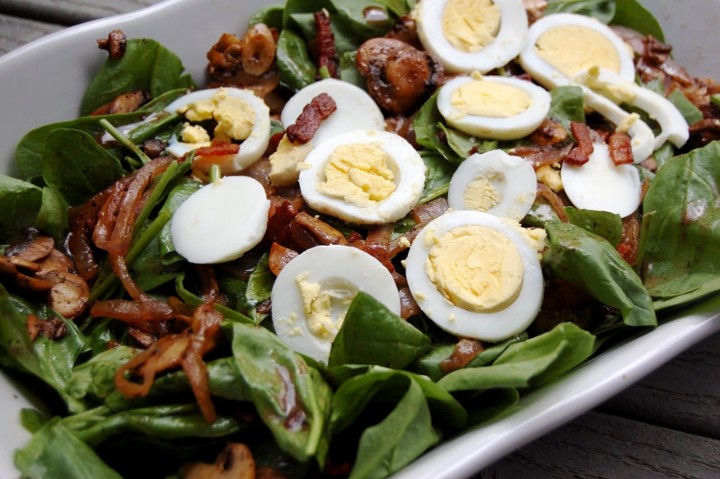 Spinach Salad with Egg & Bacon