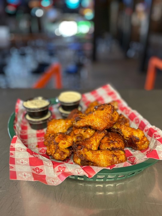 20 Joe's Famous Wings