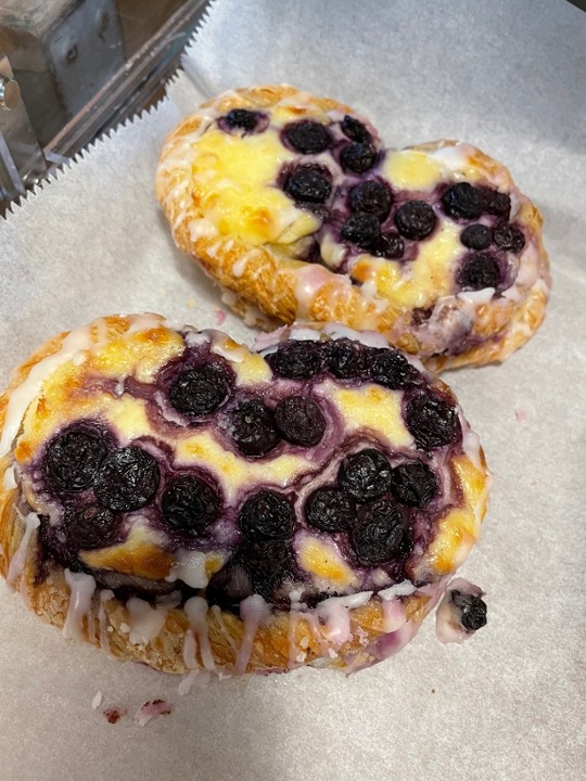 Blueberry Creamcheese Danish