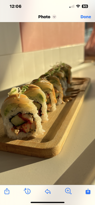 Spicy Shrimp and Scallop Roll