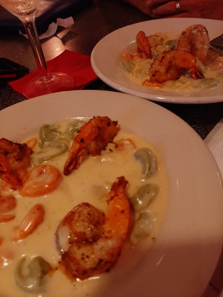 Tortellini /Alfredo w Shrimp