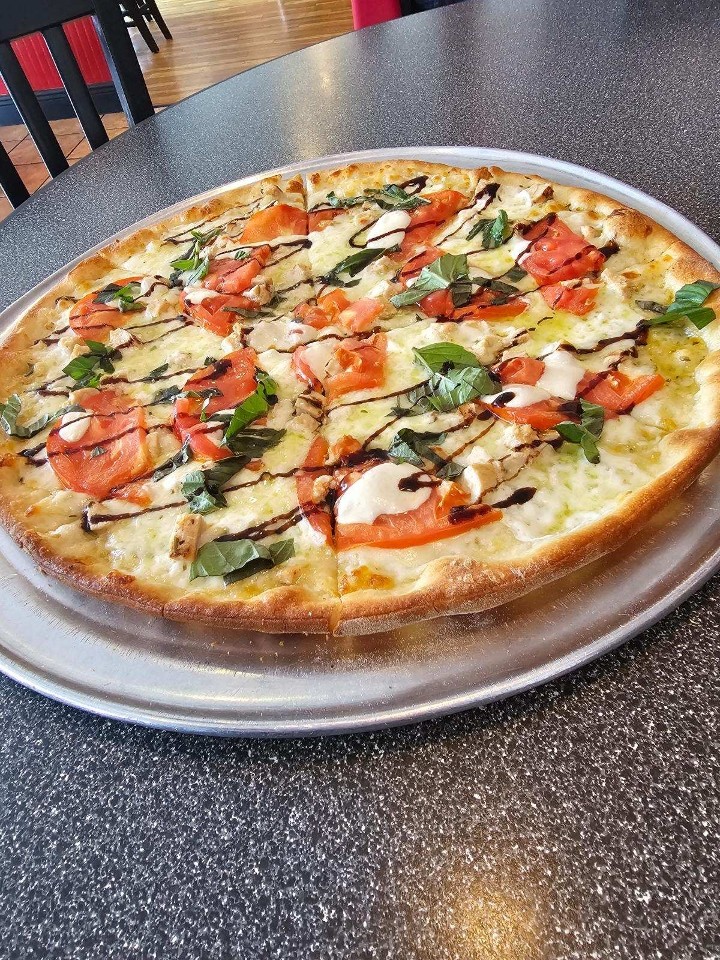 14" Caprese with Chicken