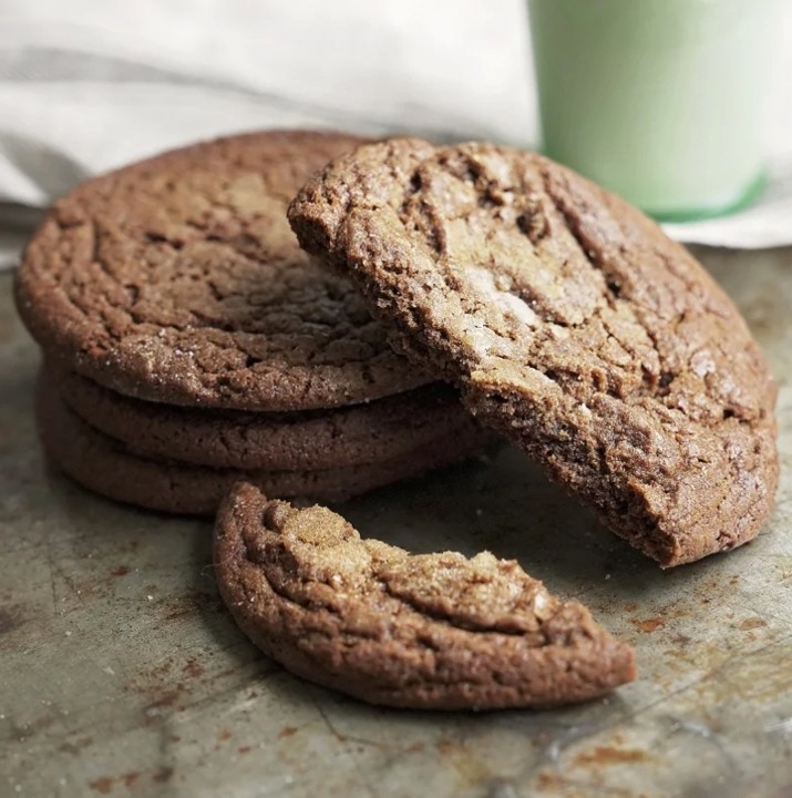 Ginger Molasses Cookie