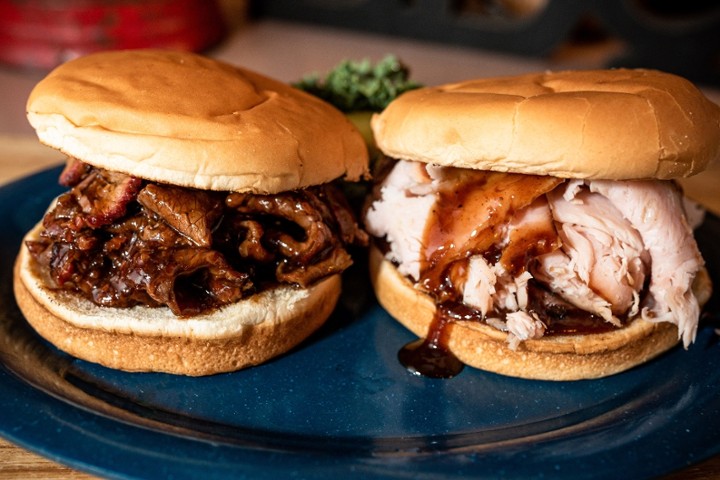 Famous BBQ Sandwich 1/3# Combo