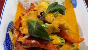 The Bee House Thai Cuisine 245 West Grand Ave.