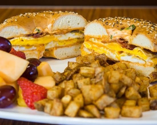 Munch Box - 10604 S Eastern