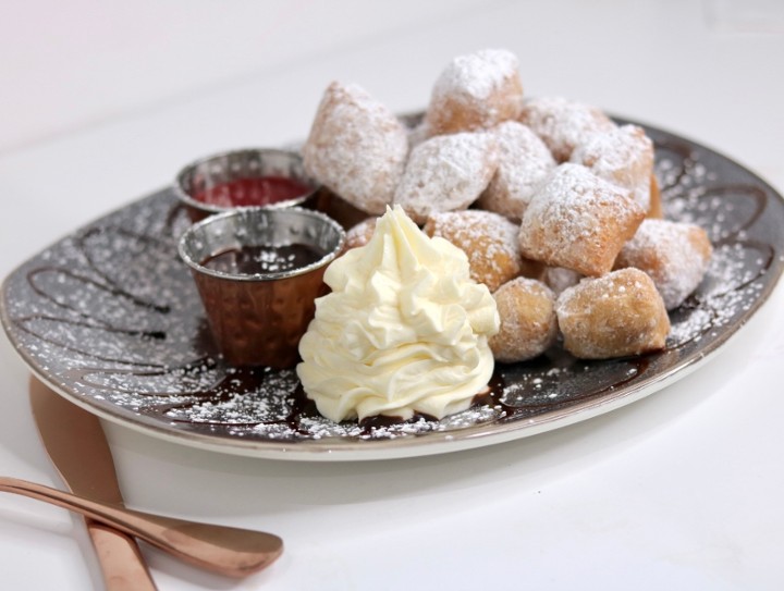 Zeppolis