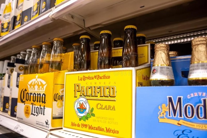 6 Pack of Pacifico Clara