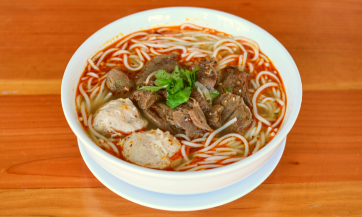 Bun Bo Hue / Spicy Beef Noodle Soup