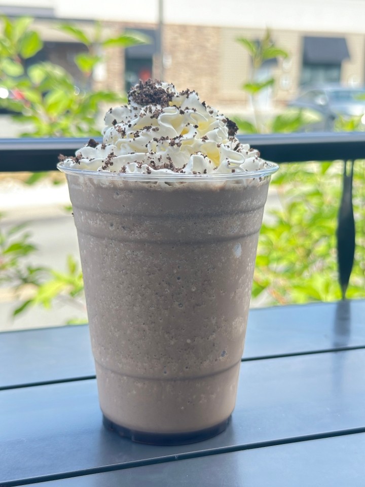 COOKIES & CREAM COFFEE FRAPPE 16OZ W/WHIPPED CREAM (made with cold brew, oreos and espresso)