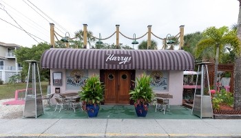 Harry's Grill 9903 Gulf Drive
