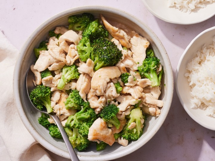 Steamed Chicken with Broccoli