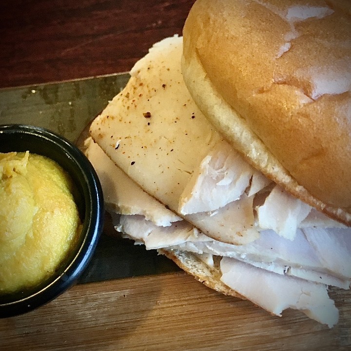 102 Bauer Ave - Mac & Cheese