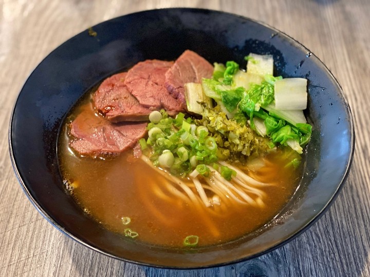 牛肉麵  Beef Noodle Soup