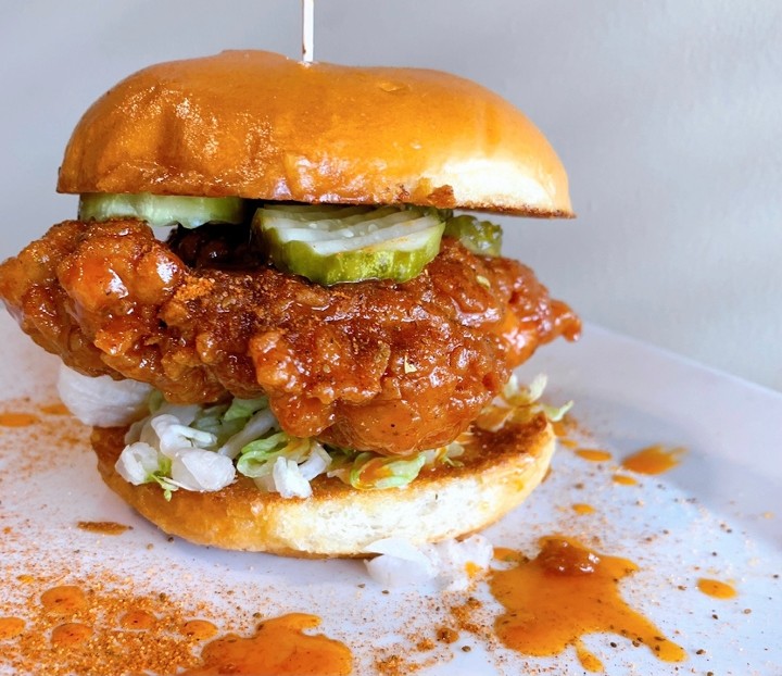 HOT HONEY CHICKEN SANDWICH