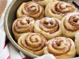 Cinnamon Roll - Glazed