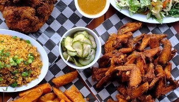 Big's Chicken - NE Glisan St