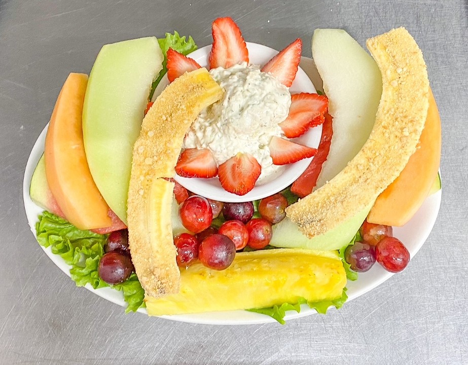 Fruit Plate w/chicken salad
