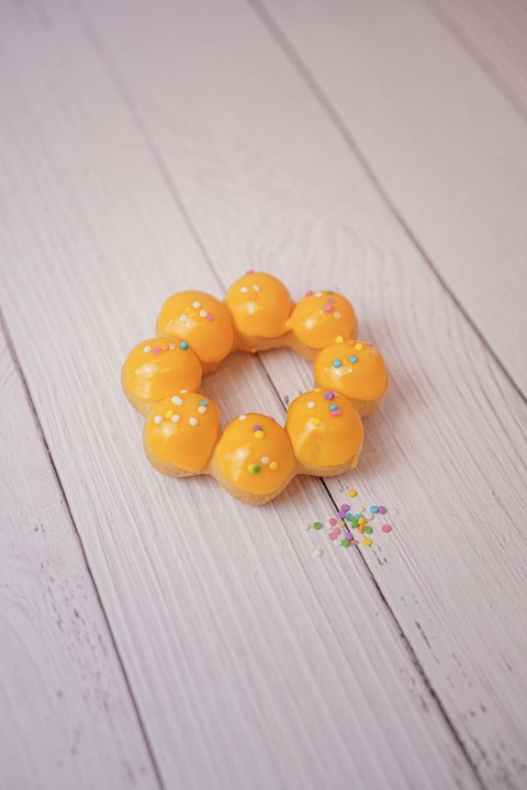 MANGO MOCHI DONUT