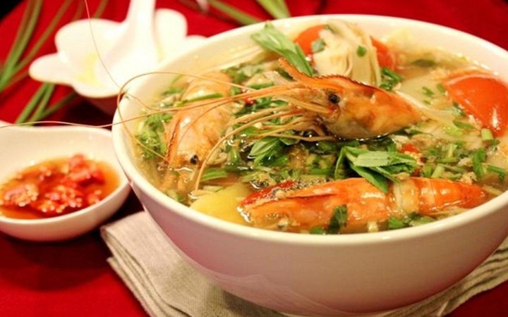Vietnamese Shrimp Sour Soup