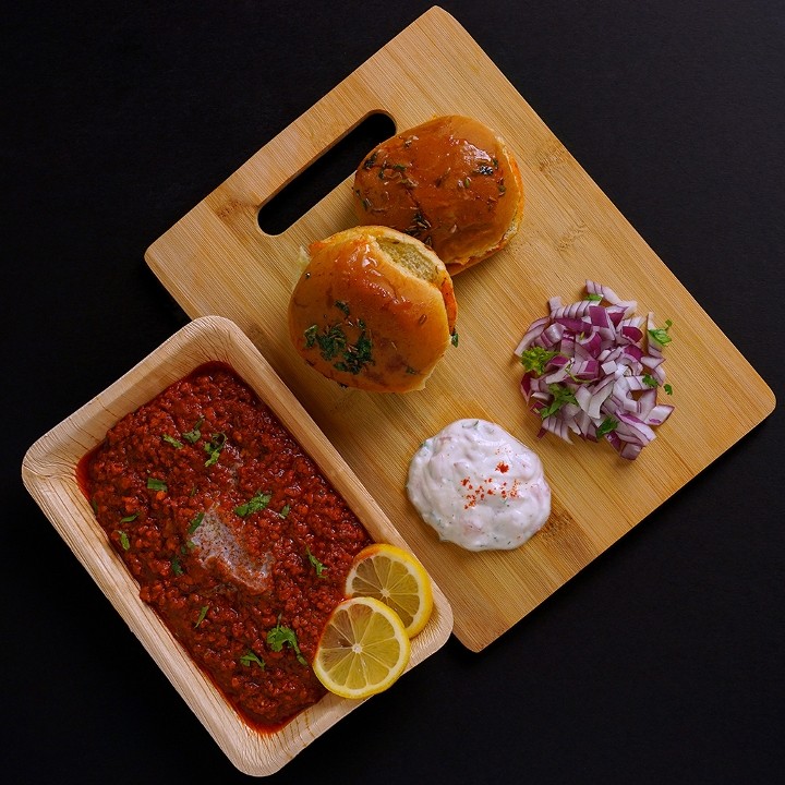 Chicken Kheema Pav