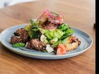 Pecan Crusted Filet Salad