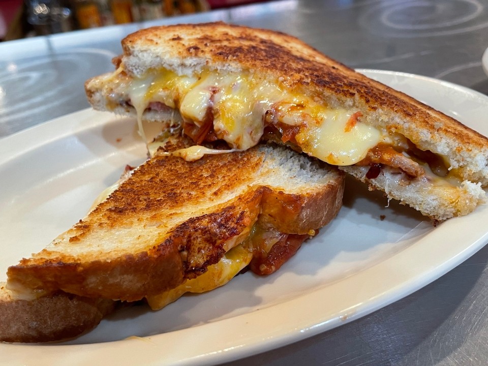 Smoked Gouda Grilled Cheese