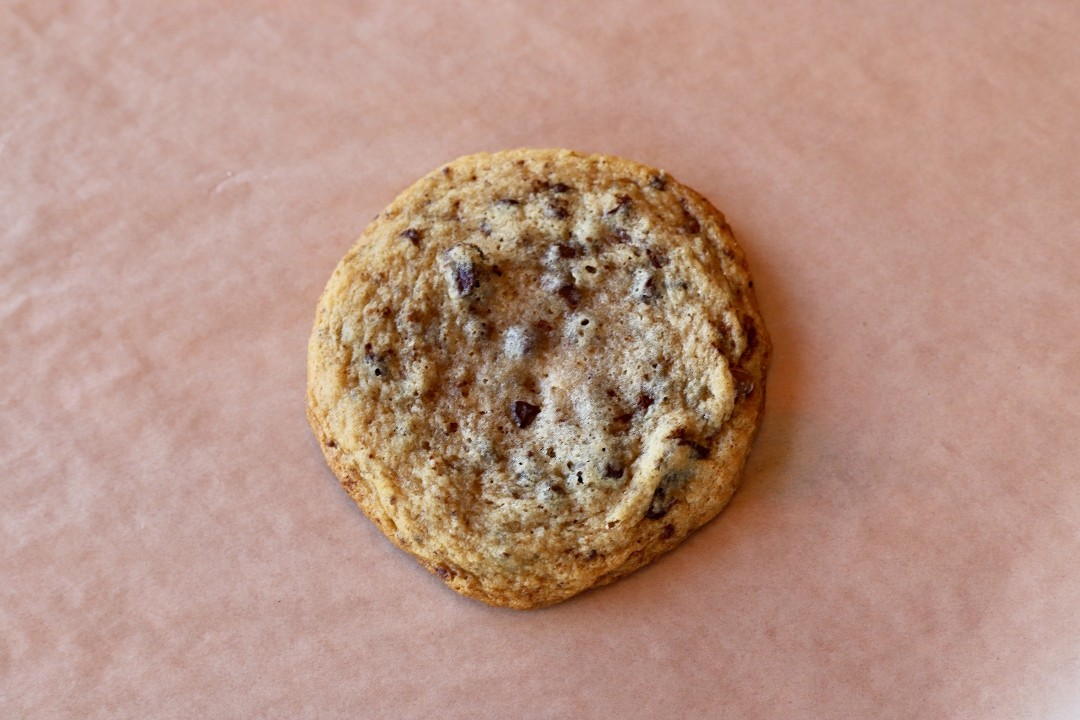 Signature Chocolate Chip Cookie