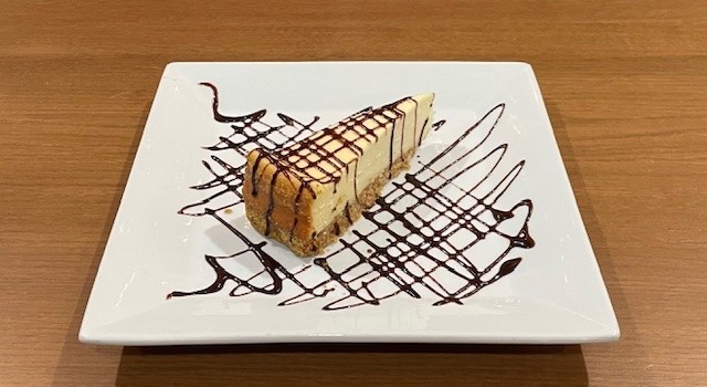 Cheesecake w/ Chocolate Drizzle