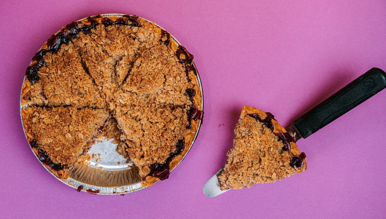 Blueberry Apple Yuzu Crumble (V) - Slice