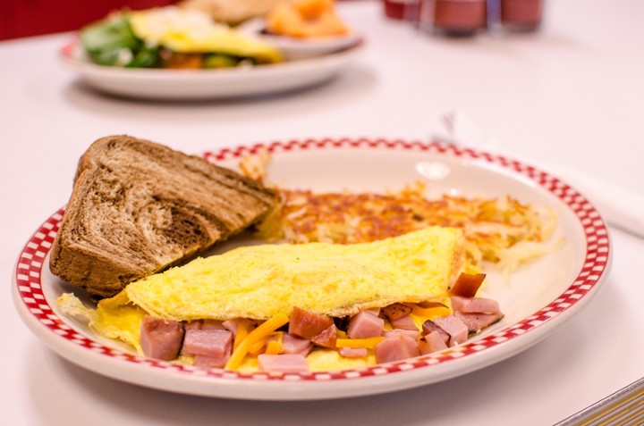 MEAT & CHEESE OMELET