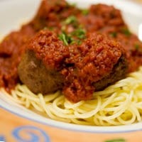 Mamma Mia Spaghettini & Meatballs