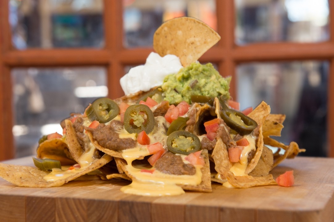 QUESO STACKED NACHOS