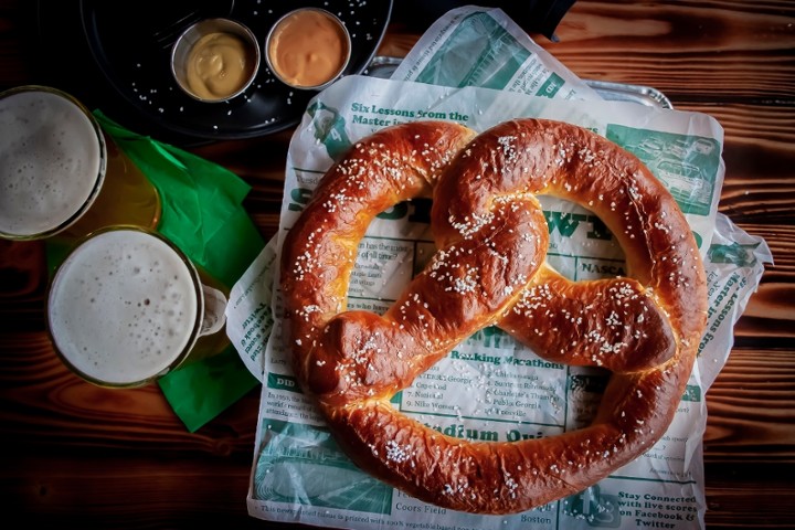 Super Jumbo Bavarian Soft Pretzel