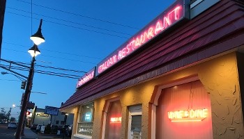 Vic's Italian Restaurant