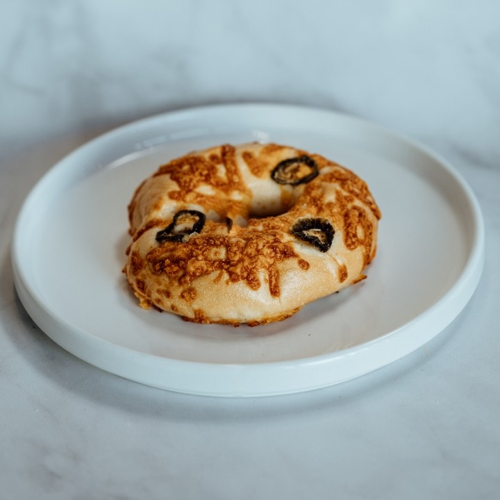Jalapeño and Cheese Bagel