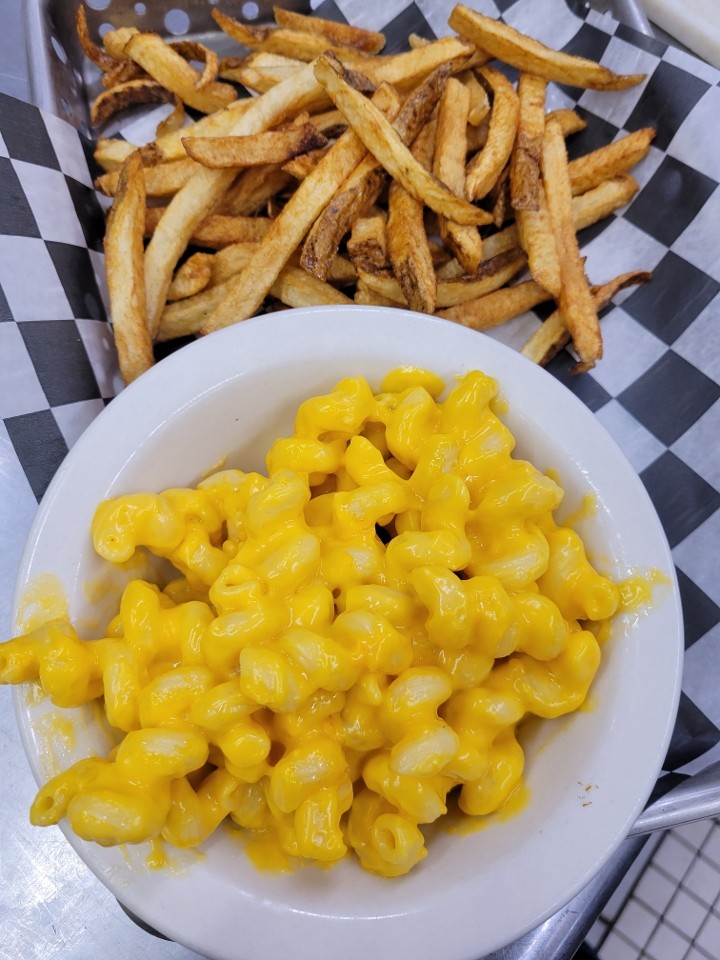 KIDS Macaroni & Cheese w/Fries