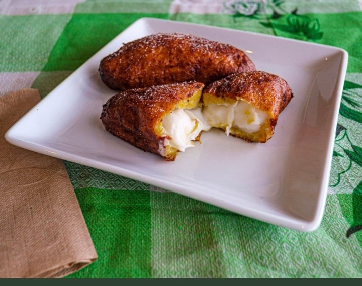 Plant-Based Empanada de Platano