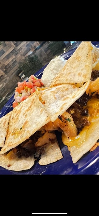 MacBeef & Shrimp Quesadilla-full order